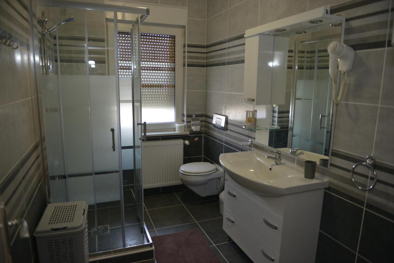 Apartmani Tomic Cladova Exterior foto